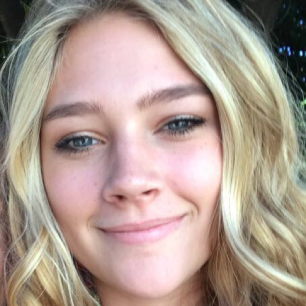 Meet your Posher, Shania